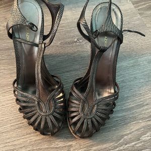 Bcbg maxazaria wedges